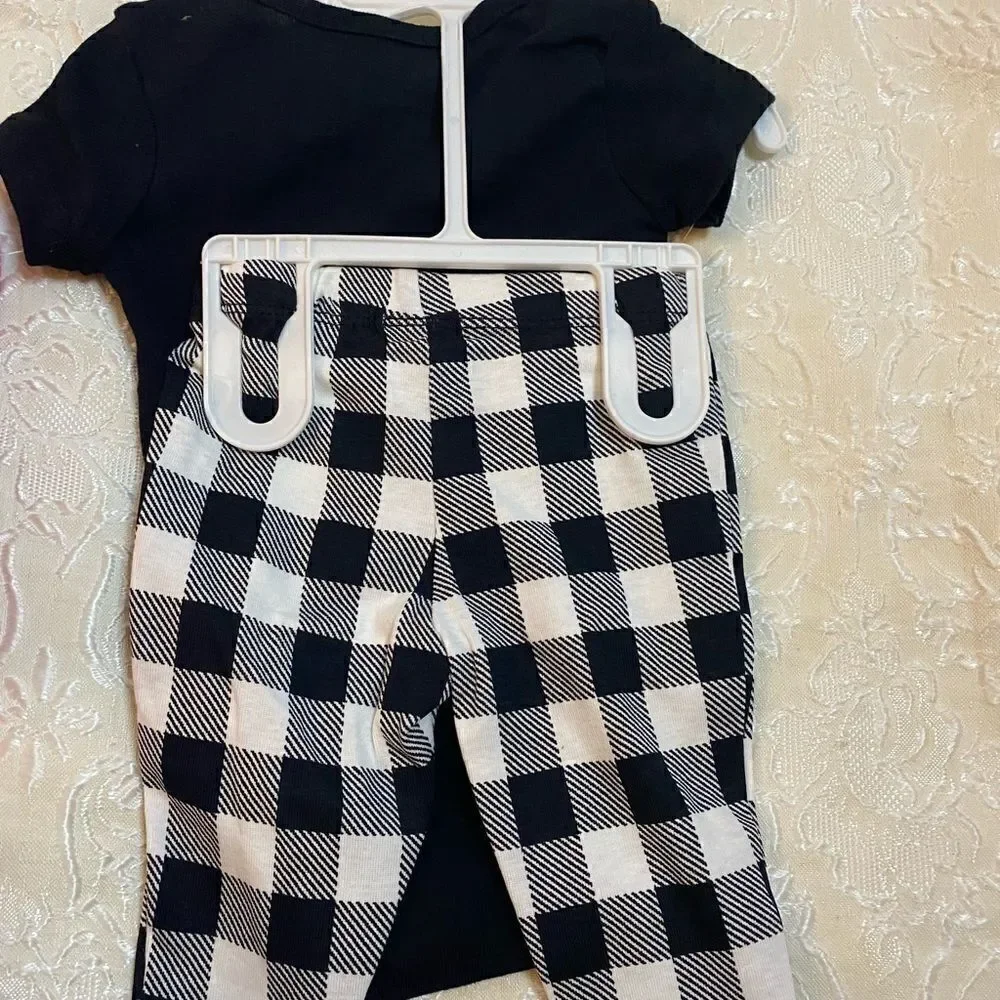 Carter’s pink Baby girl 3 pieces cardigan set 3 M